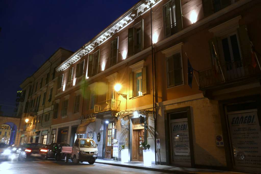 Best Western Plus Royal Superga Hotel Cuneo Exterior foto